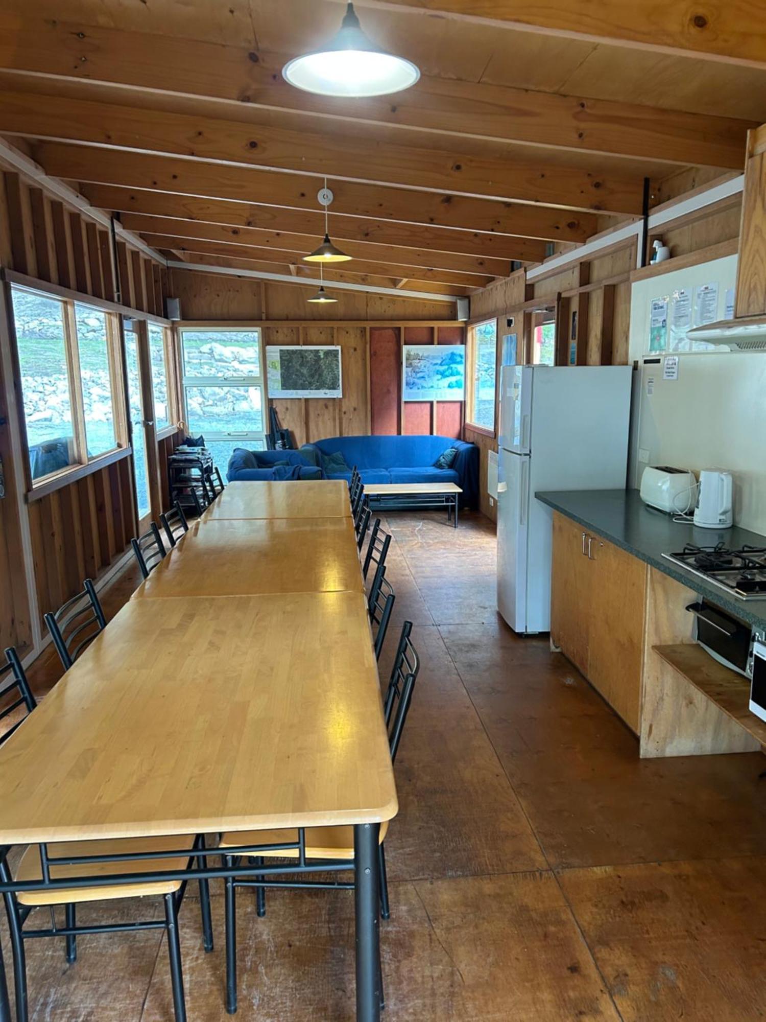 Отель Base Camp Tasmania Нью-Норфолк Экстерьер фото